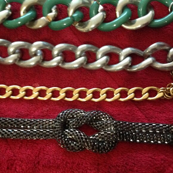 Vintage Lot of 14 Assorted Chain, Link, Beaded Bracelets - Picture 5 of 10